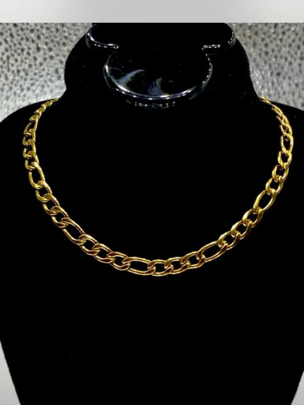 Ladies *** Gold tone  *** Figueroa *** Chain Link Necklace   ^^^